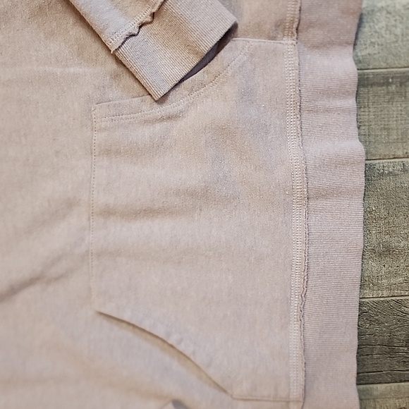 Maurices brand cold shoulder sweatshirt - Picture 7 of 8